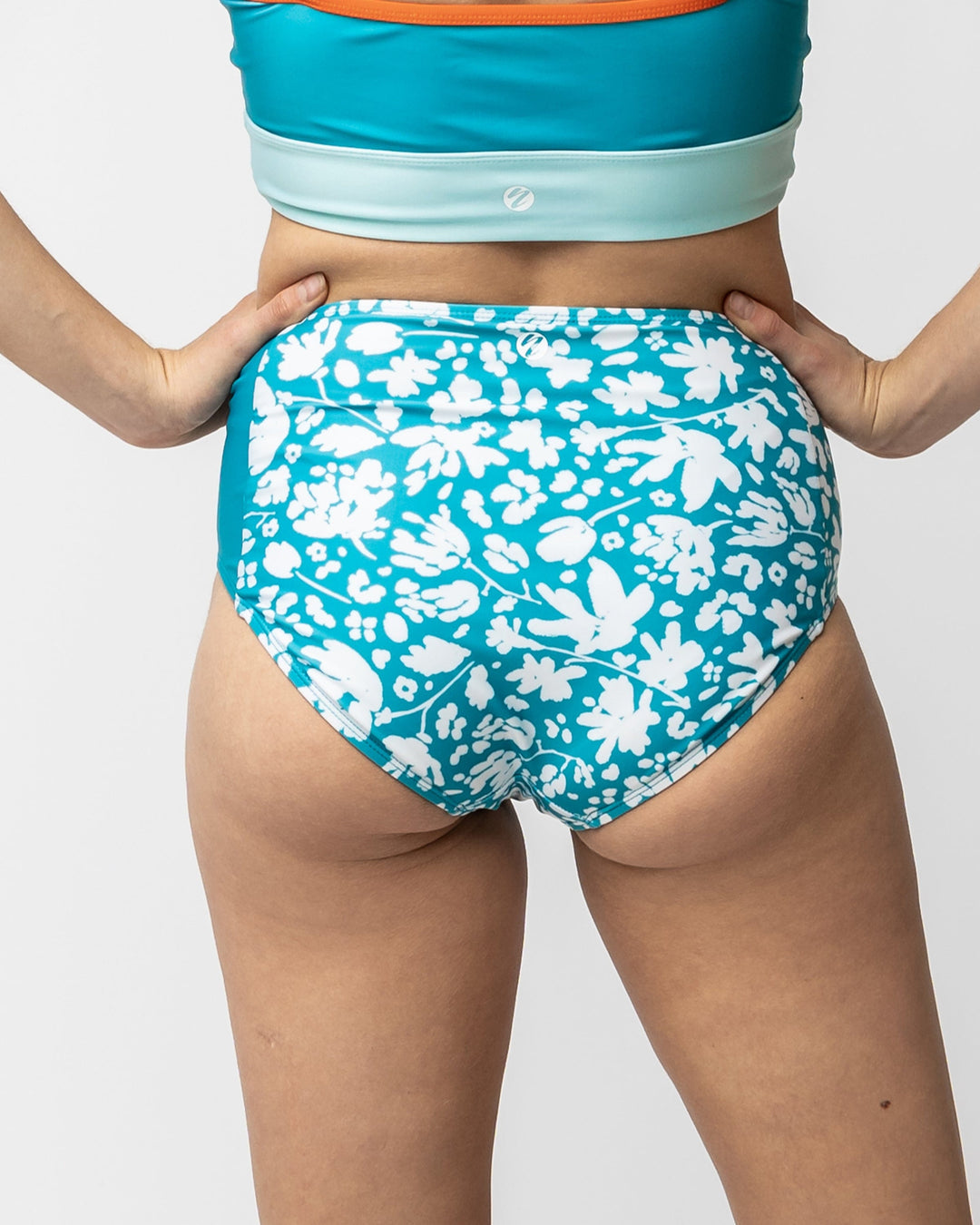 Wildflower Zip Pocket Bottom