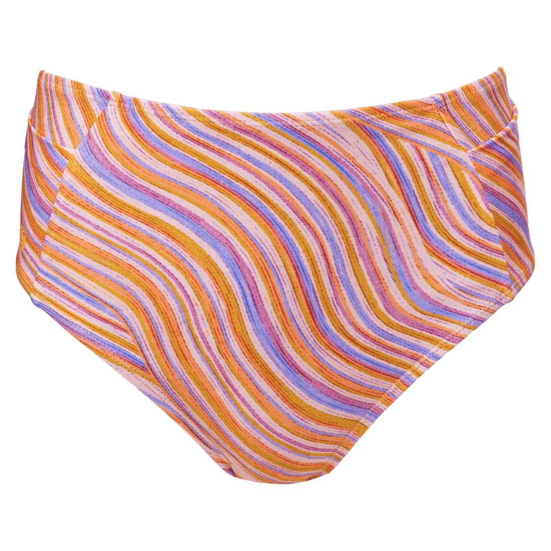 Flat Lay picture of the Make Waves Yoga Pocket Bottom